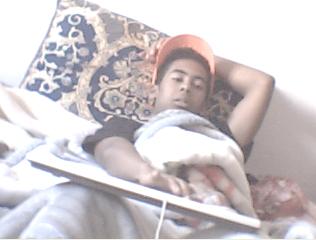 makayan ghir n3ass o chat