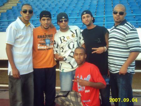 avec la groupe de rap  fnaire