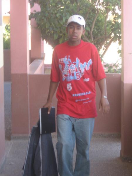au lycee le 30/11/2006  abd lah ganoun
